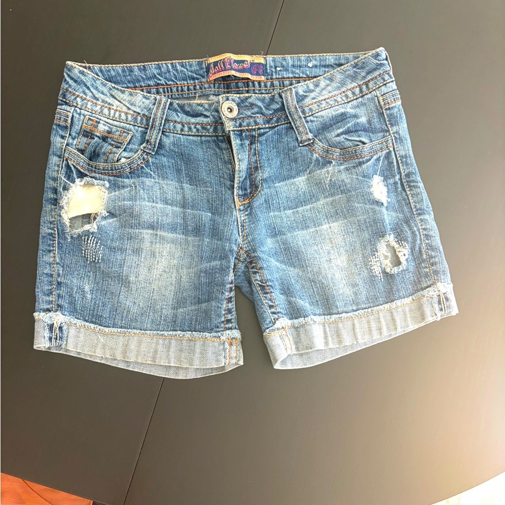Wallflower shorts